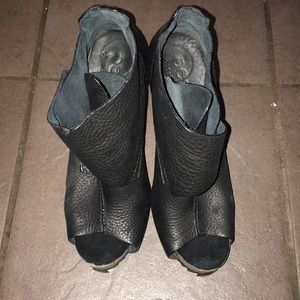 Pedro Garcia black sandals